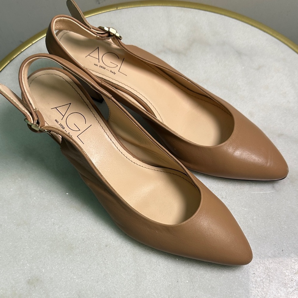 AGL Women's Tan Almond Toe with Slingback Adjustable Strap Block Heel size 38